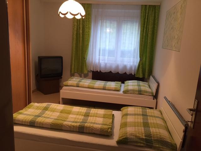 Haus Tina Zimmer Niklasdorf Zewnętrze zdjęcie